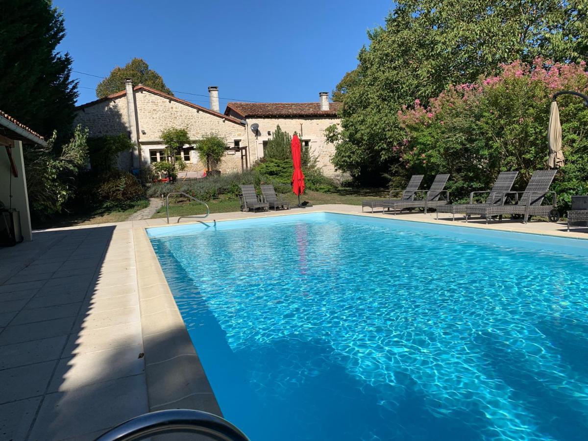 Uniquely Private Holiday Villa In The Charente Puyreaux Εξωτερικό φωτογραφία