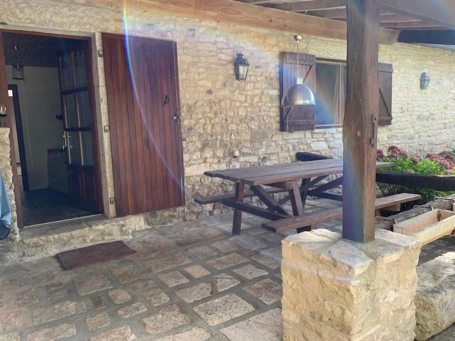Uniquely Private Holiday Villa In The Charente Puyreaux Εξωτερικό φωτογραφία
