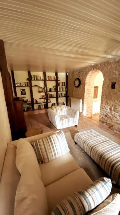 Uniquely Private Holiday Villa In The Charente Puyreaux Εξωτερικό φωτογραφία