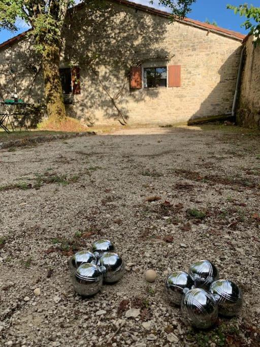 Uniquely Private Holiday Villa In The Charente Puyreaux Εξωτερικό φωτογραφία